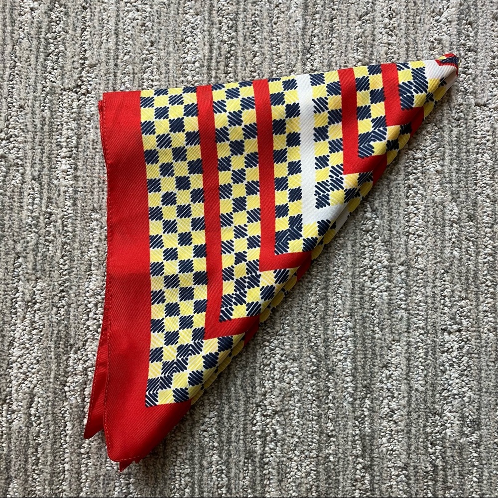 Vintage Ray Strauss square scarf, made in Italy - Picture 3 of 11